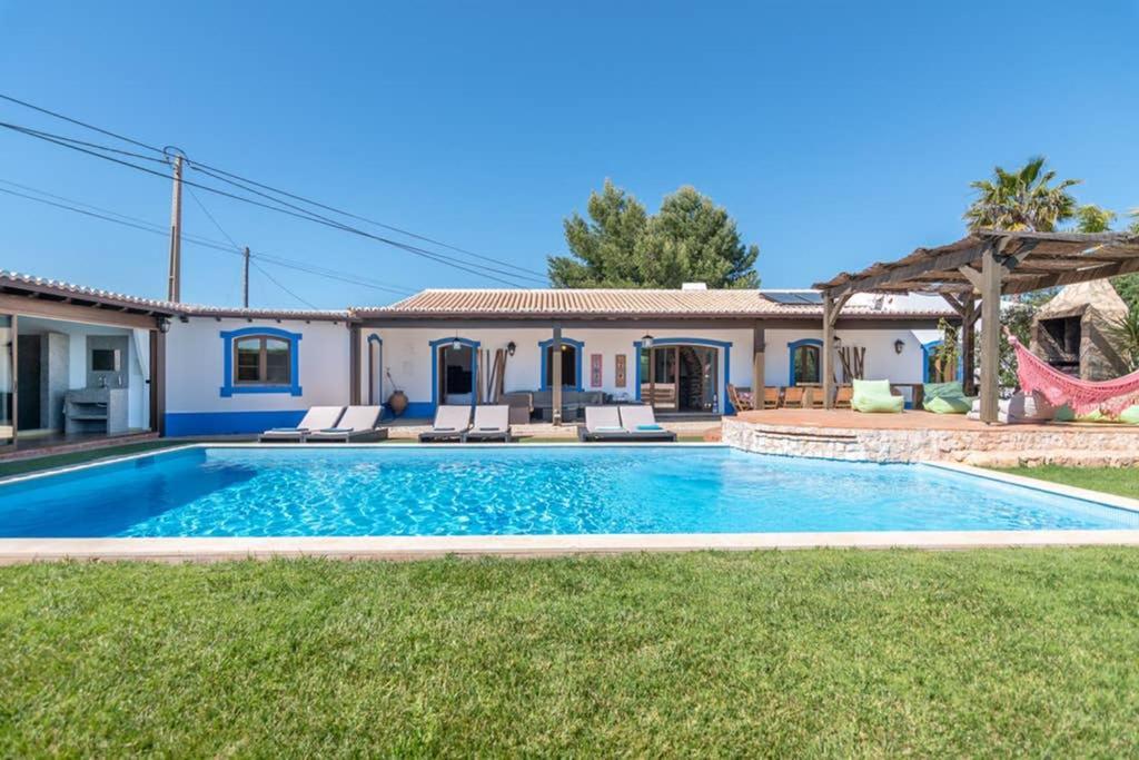 Villa Charme Пера Экстерьер фото