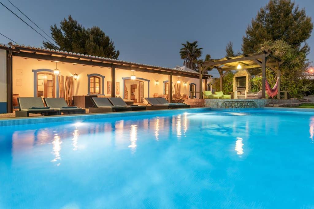 Villa Charme Пера Экстерьер фото