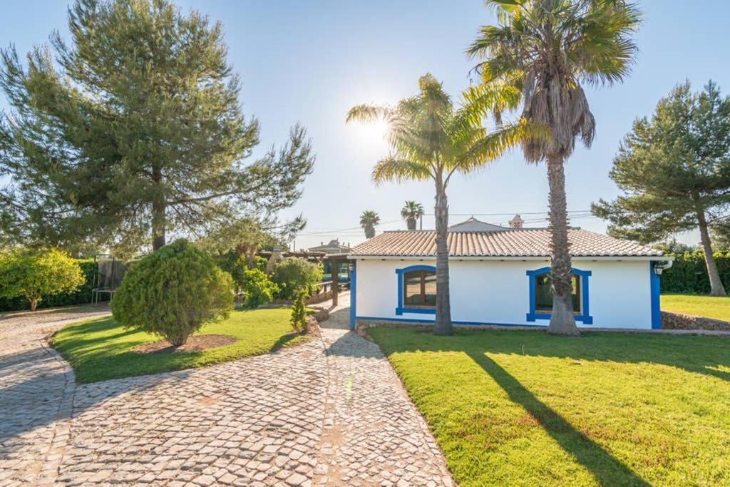 Villa Charme Пера Экстерьер фото